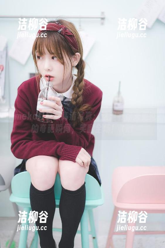 Umeko J少女高清写真：这里有你未见过的奇葩瞬间，笑翻全场！.txt
